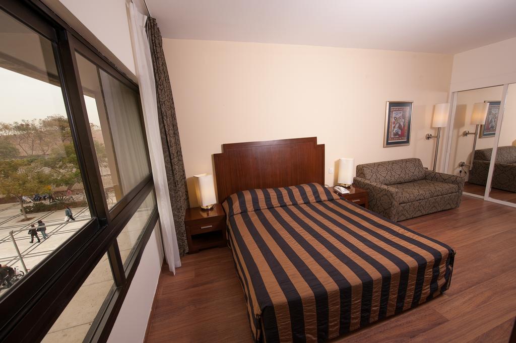 Apropo Hotel Ramat Gan Phòng bức ảnh